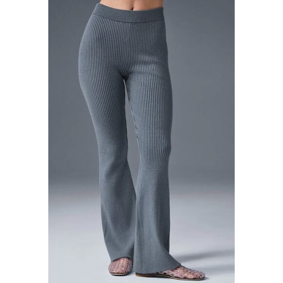 Alo Yoga Denim Knit High-Waist Flare Pant Size Small Steel Grey/Anthracite - Picture 7 of 7